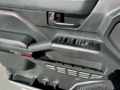 2025 Toyota Tacoma — photo 10 view