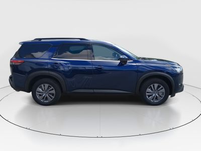 2025 Nissan Pathfinder — photo 8 view