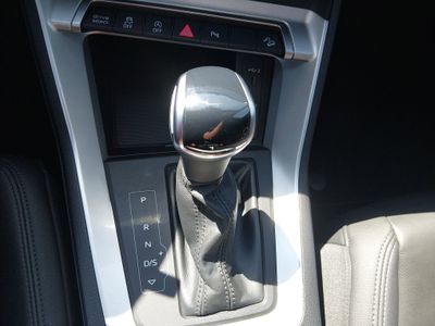 2025 Audi Q3 — photo 16 view