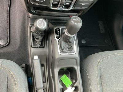 2026 Jeep Gladiator - Photo 13
