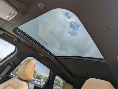 2021 Lincoln Corsair — photo 24 view
