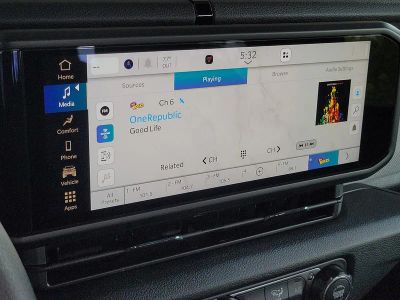 2026 Jeep Wrangler — photo 27 view
