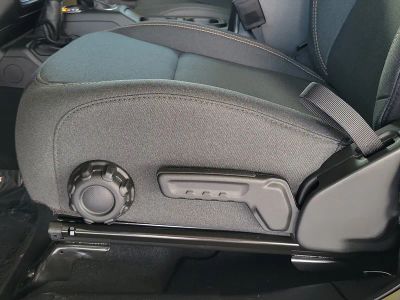 2026 Jeep Wrangler — photo 19 view