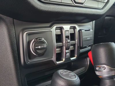 2026 Jeep Wrangler — photo 15 view