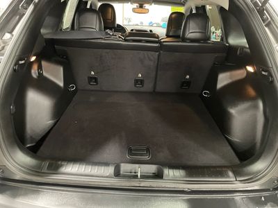 2019 Jeep Cherokee — photo 17 view