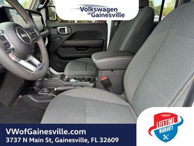 2024 Jeep Wrangler - Photo 20
