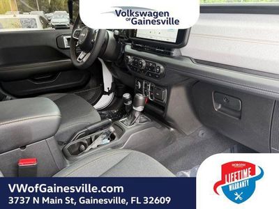 2024 Jeep Wrangler - Photo 10