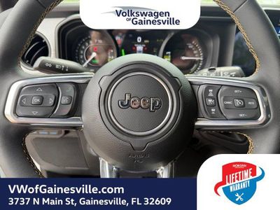 2024 Jeep Wrangler - Photo 23
