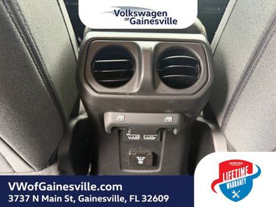 2024 Jeep Wrangler - Photo 12