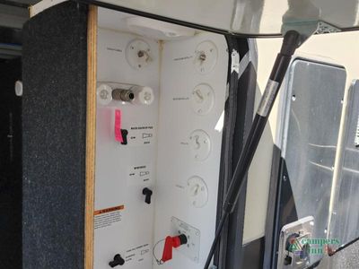 2017 Keystone RV Montana - Photo 5