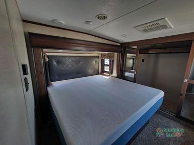 2017 Keystone RV Montana - Photo 28