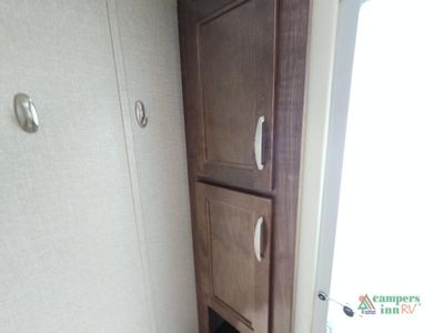 2017 Keystone RV Montana - Photo 27
