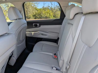 2026 Kia Sorento — photo 16 view