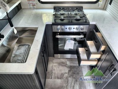 2026 Coachmen RV Brookstone - Photo 12