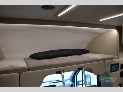 2026 Tiffin Motorhomes Wayfarer - Photo 21