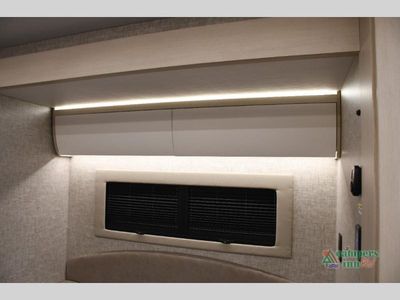 2026 Tiffin Motorhomes Wayfarer - Photo 29