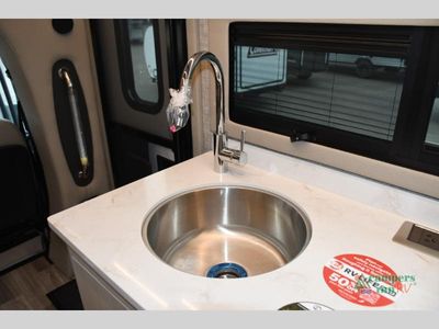 2026 Tiffin Motorhomes Wayfarer - Photo 50