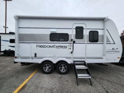2025 Coachmen Freedom Express Select - Photo 3