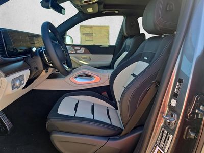 2026 Mercedes-Benz AMG GLE 53 - Photo 3