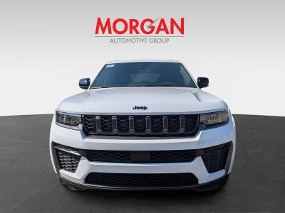 2026 Jeep Grand Cherokee — photo 8 view