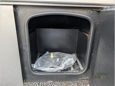 2025 Thor Motor Coach Inception - Photo 10