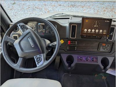 2025 Thor Motor Coach Inception - Photo 23