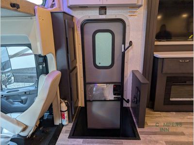 2025 Thor Motor Coach Inception - Photo 26