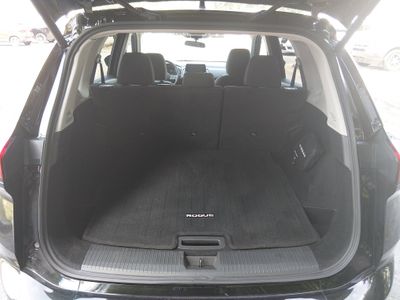 2025 Nissan Rogue - Photo 11