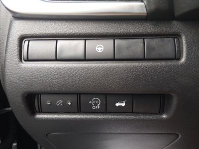 2025 Nissan Rogue - Photo 13