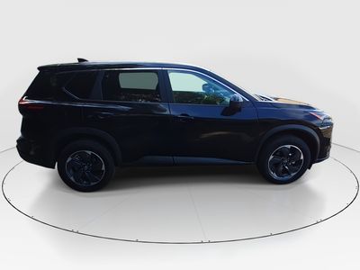 2025 Nissan Rogue - Photo 8