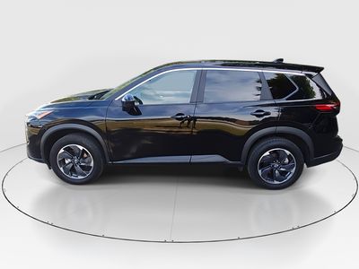 2025 Nissan Rogue - Photo 4