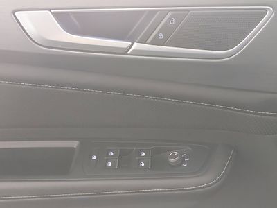 2024 Volkswagen Atlas Cross Sport — photo 18 view