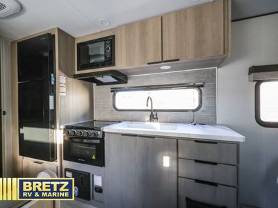 2026 Dutchmen RV Kodiak - Photo 8