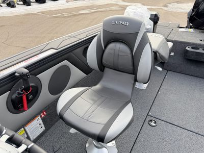 2026 Lund 1875 CROSSOVER XS - Photo 19
