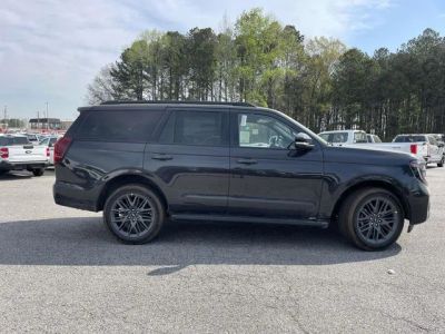 2026 Ford Expedition - Photo 2