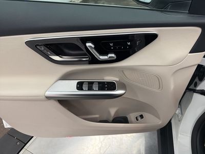 2026 Mercedes-Benz GLC - Photo 17