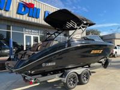 2026 Yamaha 255 XD - Photo 3
