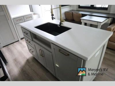 2026 Brinkley Model Z - Photo 23