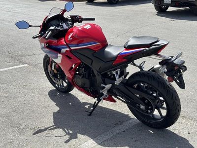 2025 Honda CBR500R — interior view