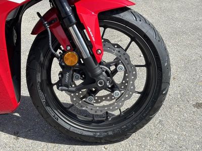 2025 Honda CBR500R — photo 10 view