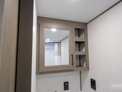 2026 Grand Design Transcend One - Photo 13