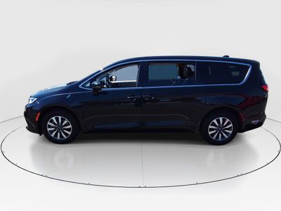2022 Chrysler Pacifica - Photo 4