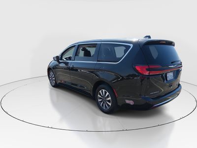 2022 Chrysler Pacifica - Photo 5