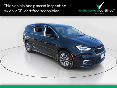 2022 Chrysler Pacifica - Photo 1