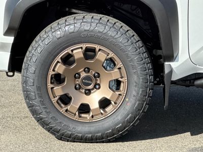 2026 Toyota 4Runner i-FORCE MAX - Photo 32