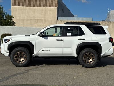 2026 Toyota 4Runner i-FORCE MAX - Photo 5