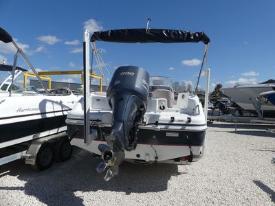 2013 Hurricane SunDeck Sport SS 231 OB - Photo 3