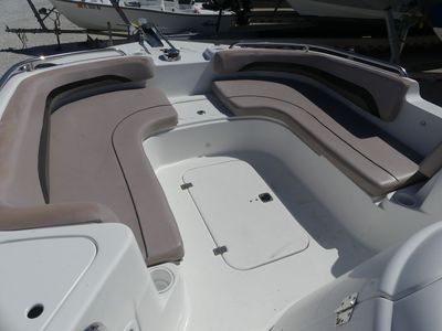 2013 Hurricane SunDeck Sport SS 231 OB - Photo 11