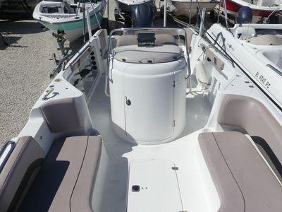 2013 Hurricane SunDeck Sport SS 231 OB - Photo 14