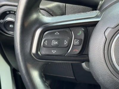 2022 Jeep Wrangler - Photo 20